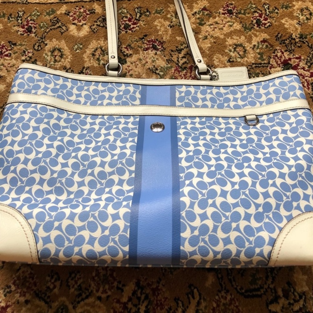 Coach medium-large gently used bag